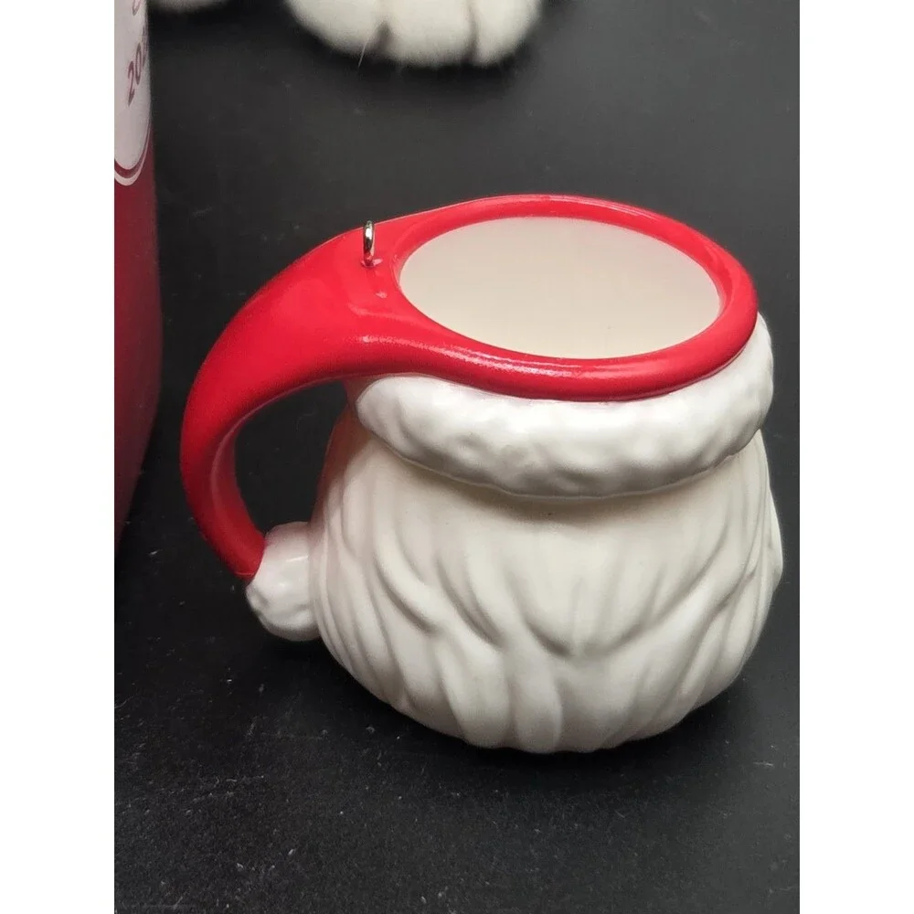 Hallmark Keepsake Ornament - Retro Winking Santa Jolly Mug - 2025